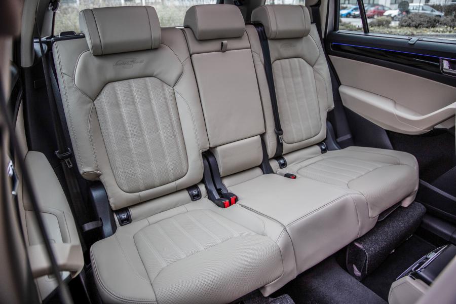 Интерьер Skoda Kodiaq Laurin & Klement 4x4 2018 года  (WW) (фото 25 из 40)